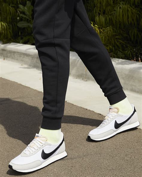 nike men's air waffle trainer